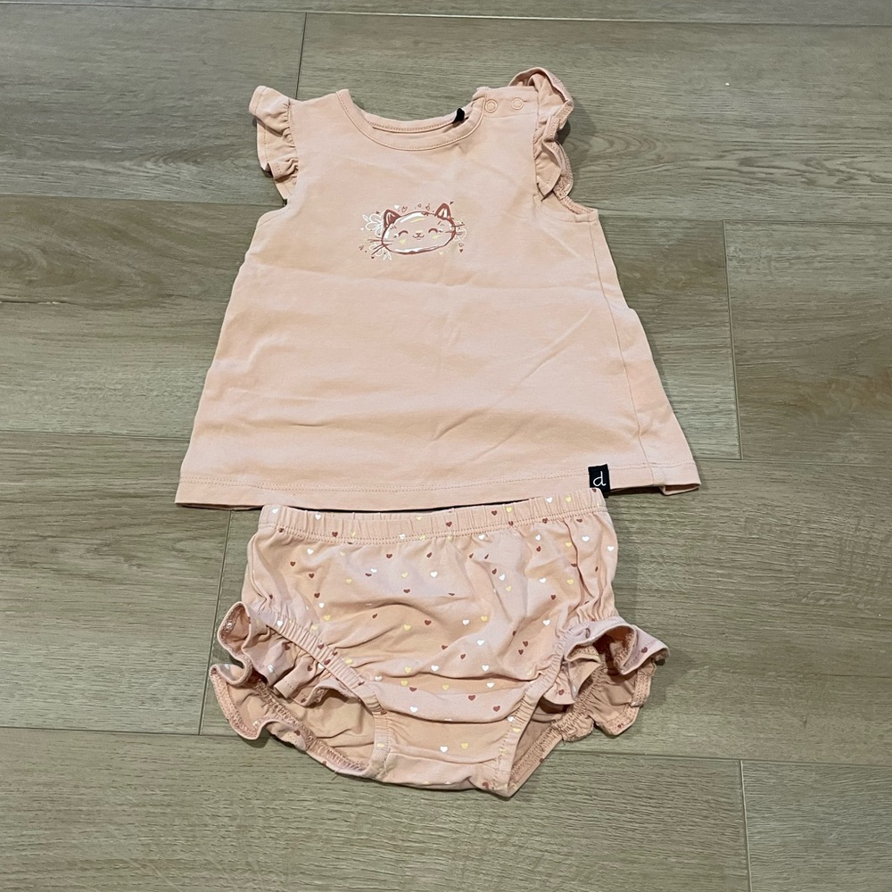 Deux par Deux Peach baby girl set